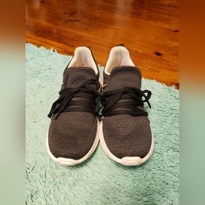 Not Rated. Sneakers. Size 8.5.